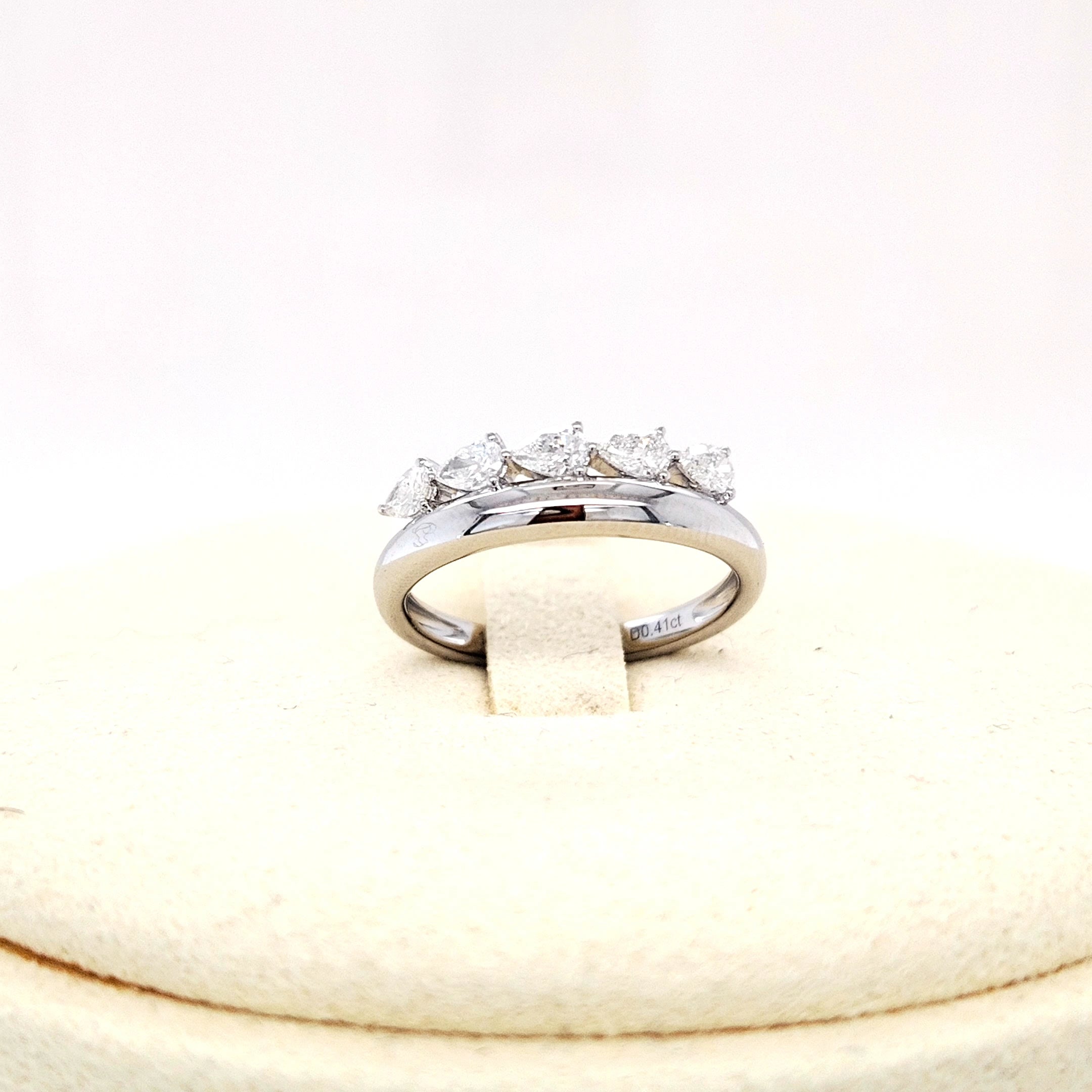 Quintessence Diamond Band