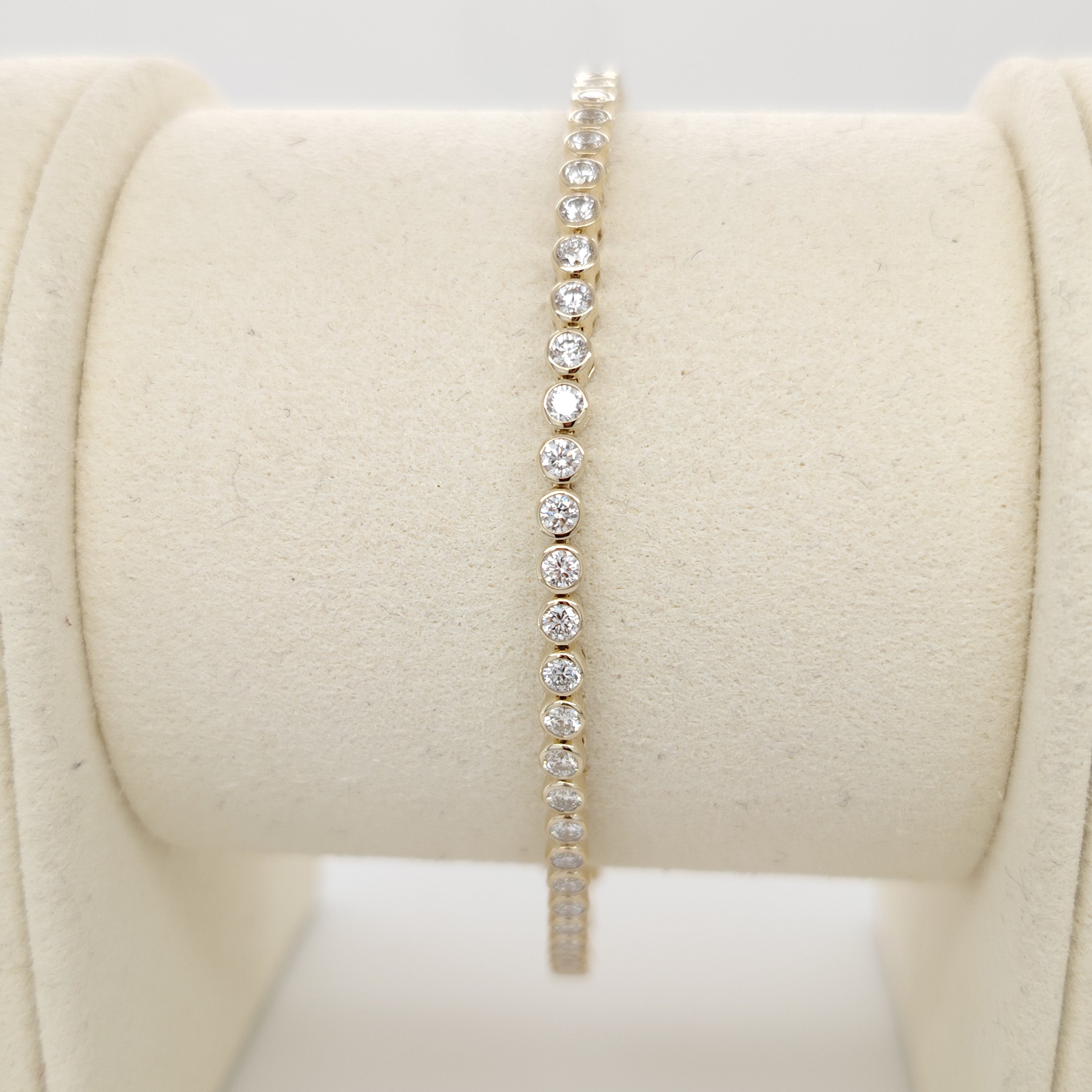 Bezel-Set Round Diamond Tennis Bracelet