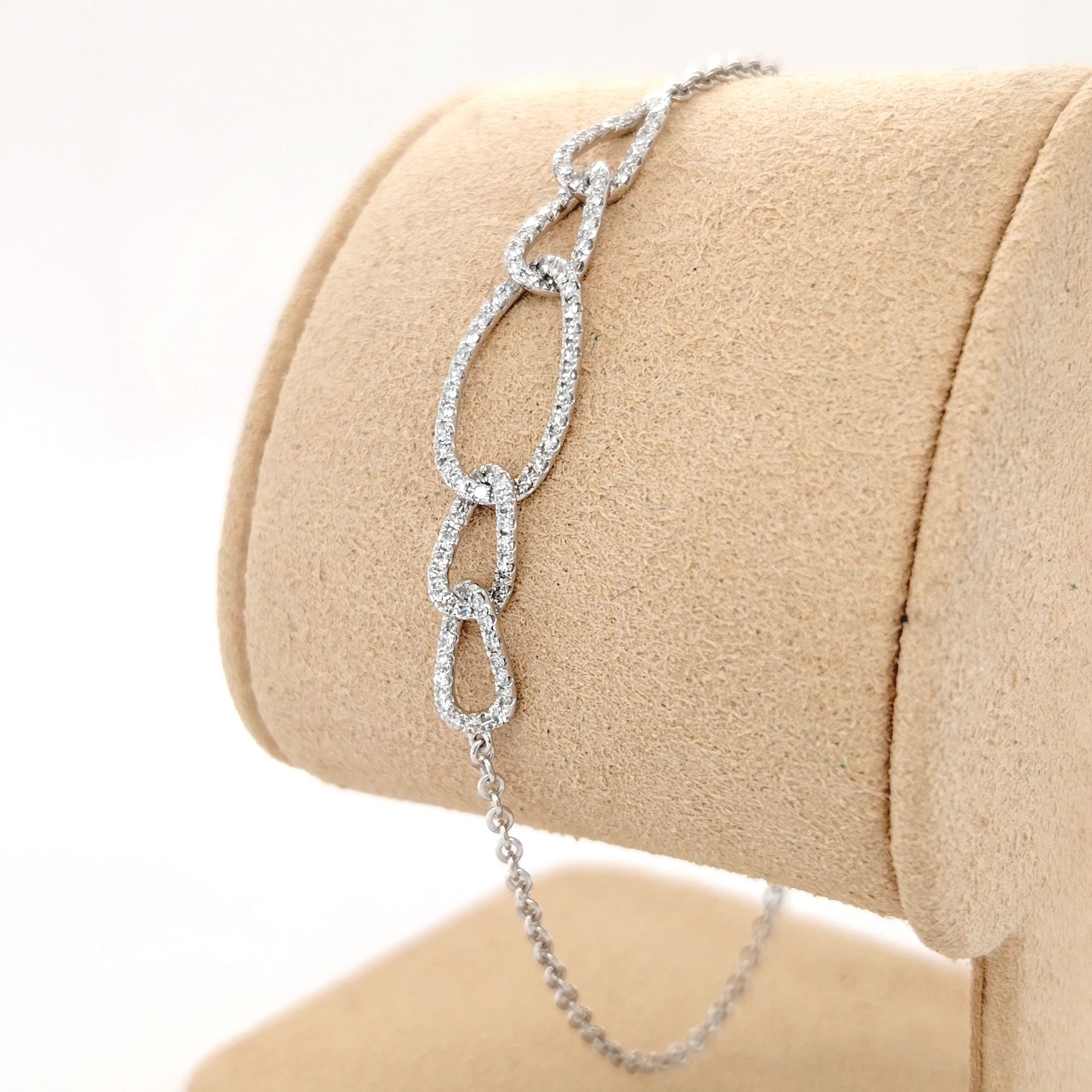 Diamond Pavé Chain Link Bracelet