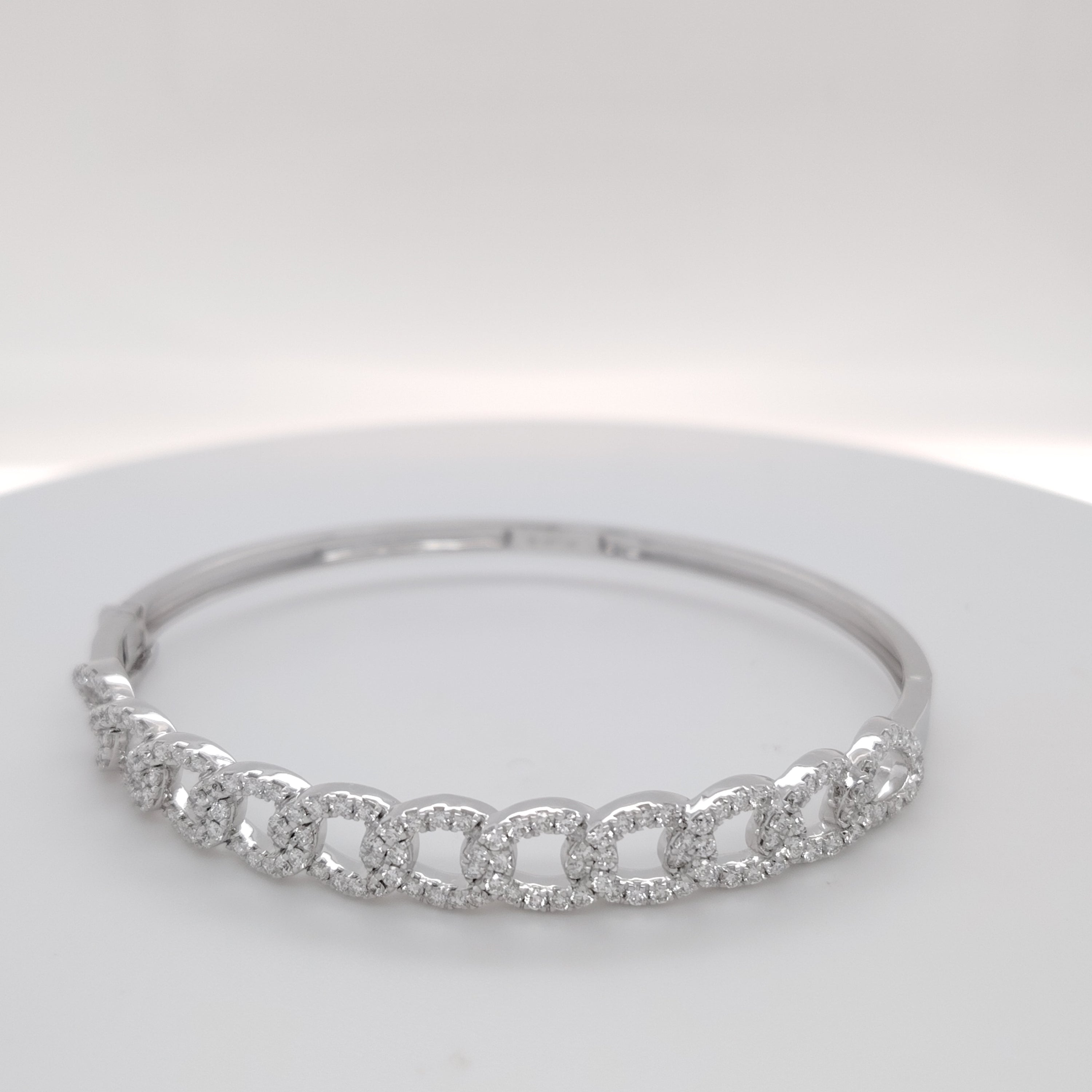 Pavé Diamond Chain Link Bangle