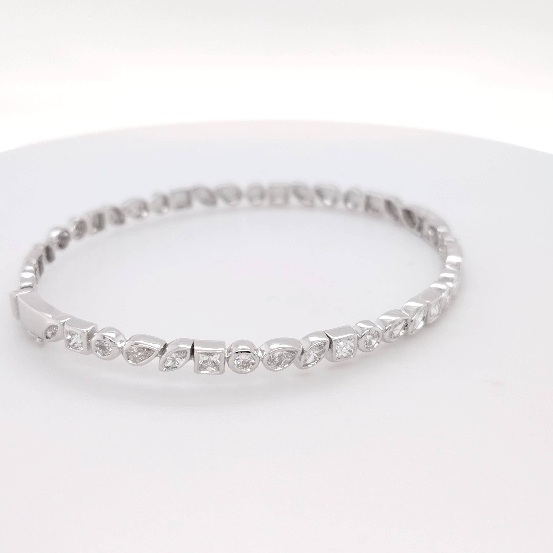 Geometric Diamond Station Bracelet - Bezel Setting