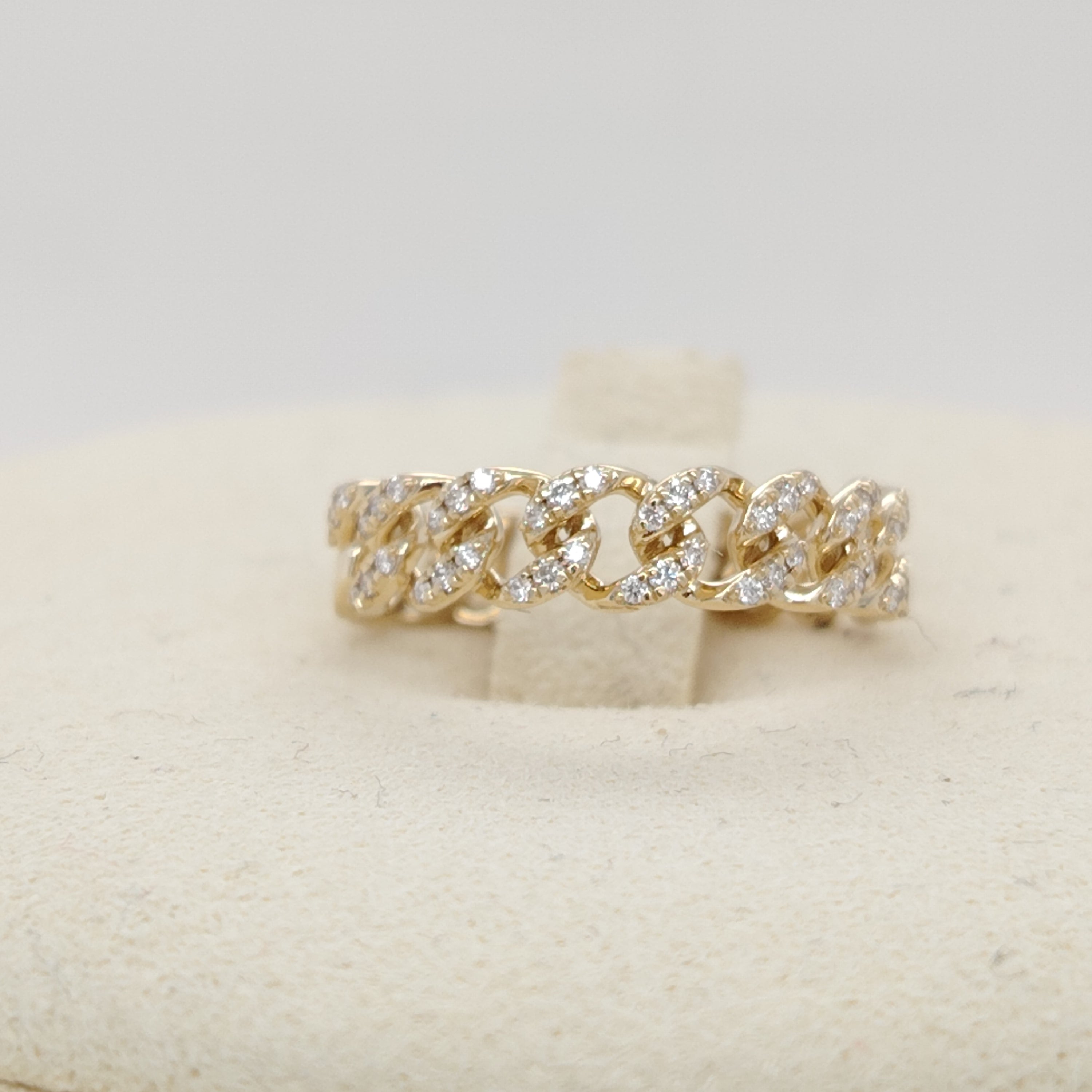 Diamond Curb Chain Band