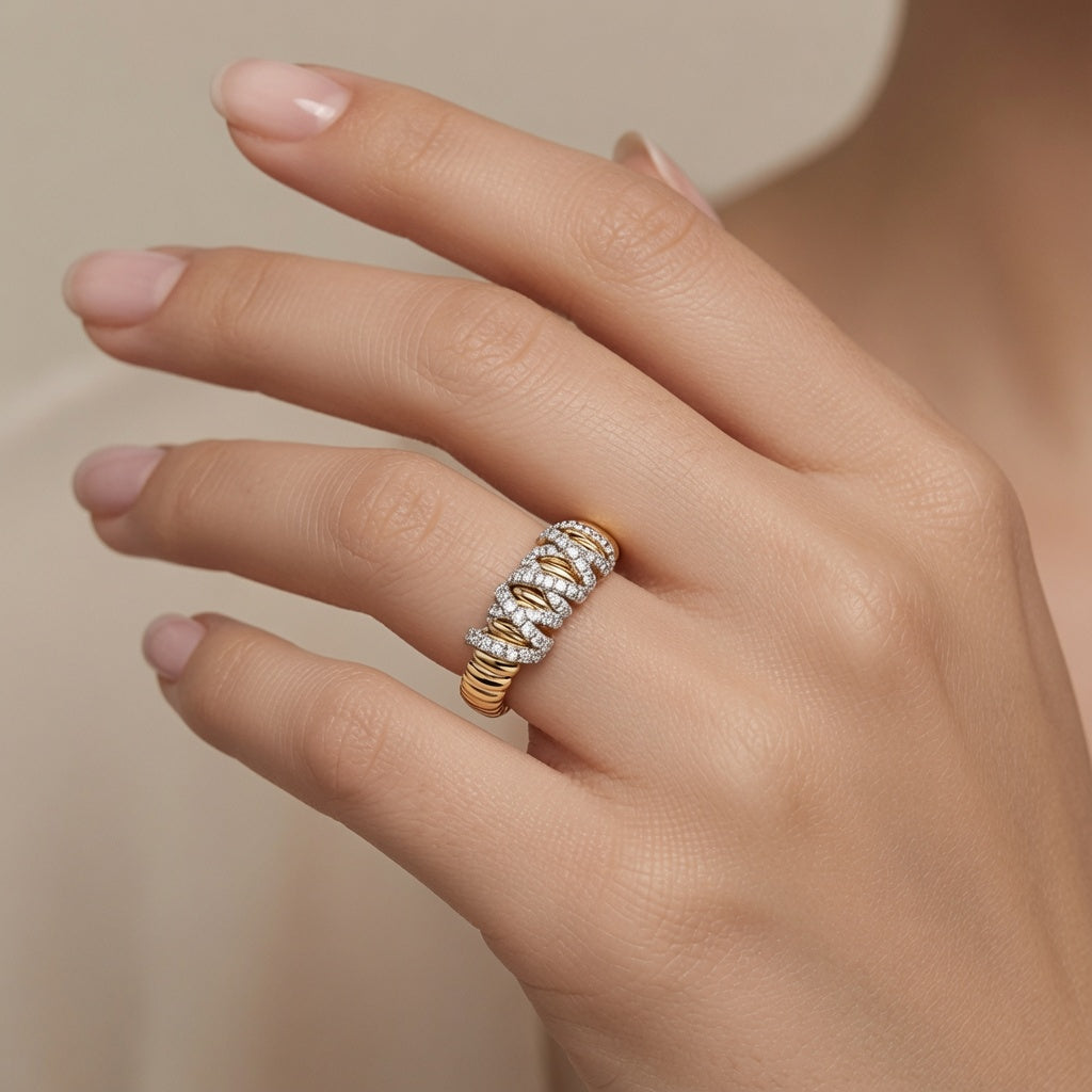 18K Twisted Aura Diamond Ring