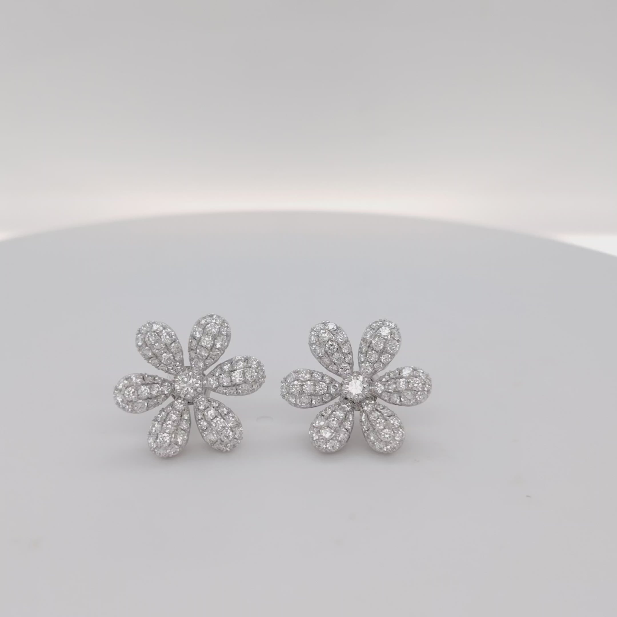 Pavé Daisy Stud Earrings