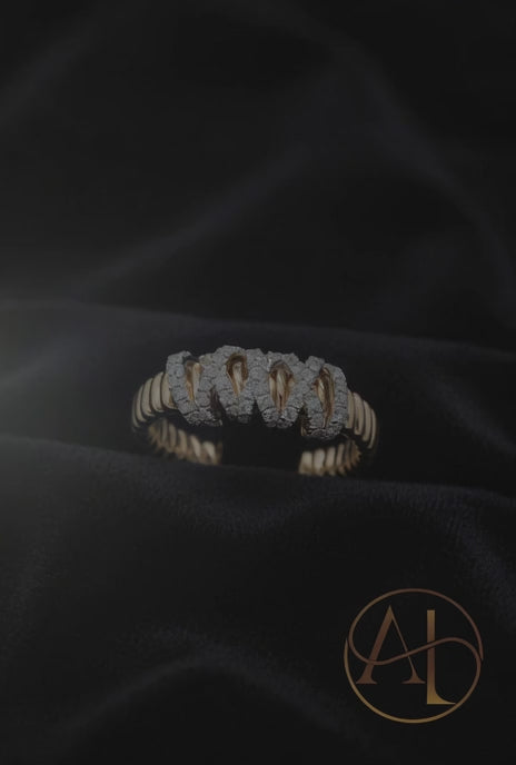 18K Twisted Aura Diamond Ring