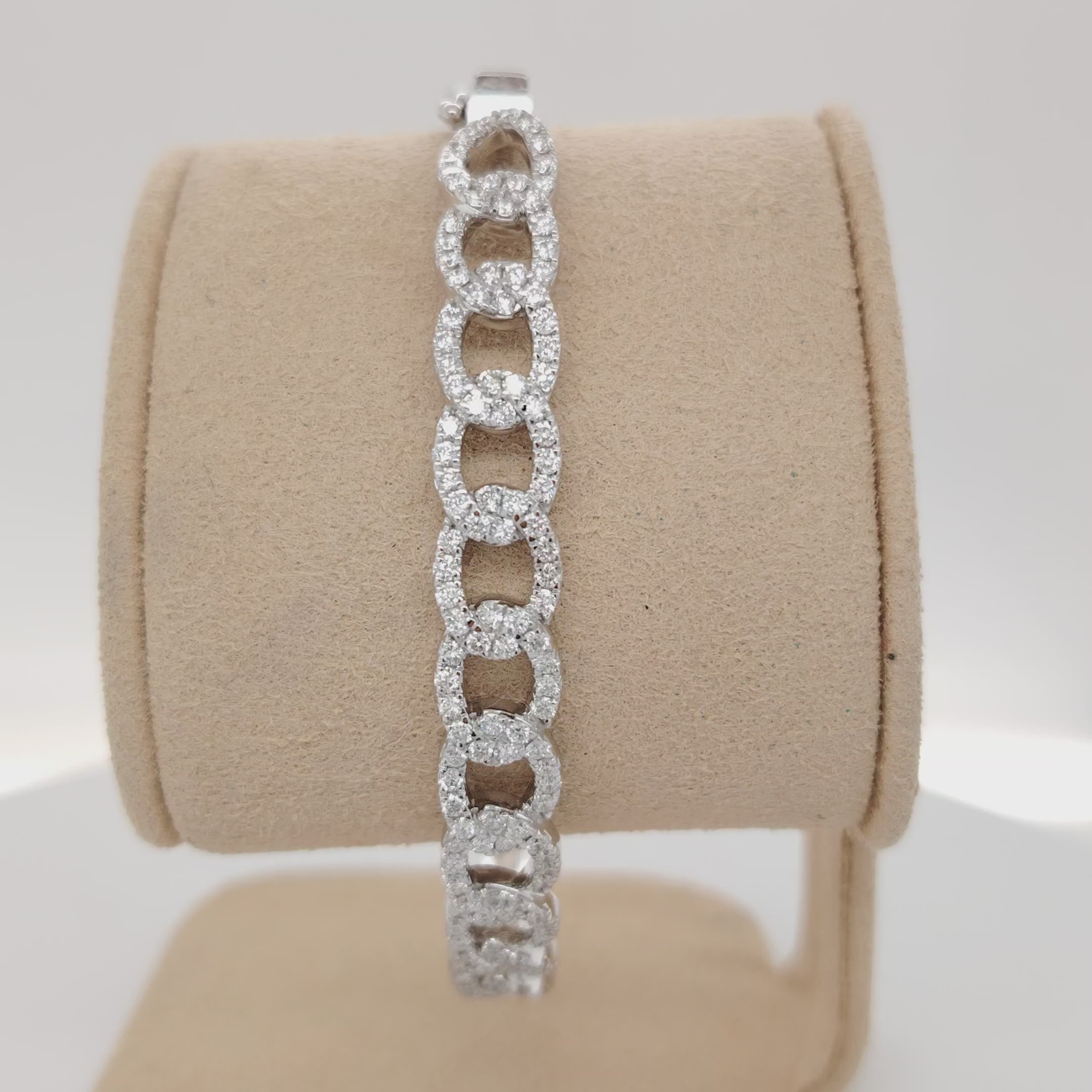 Pavé Diamond Chain Link Bangle