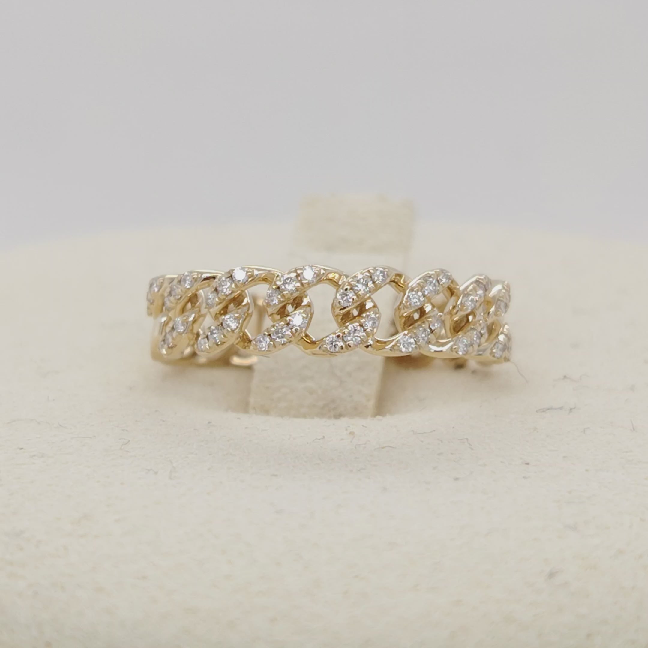 Diamond Curb Chain Band