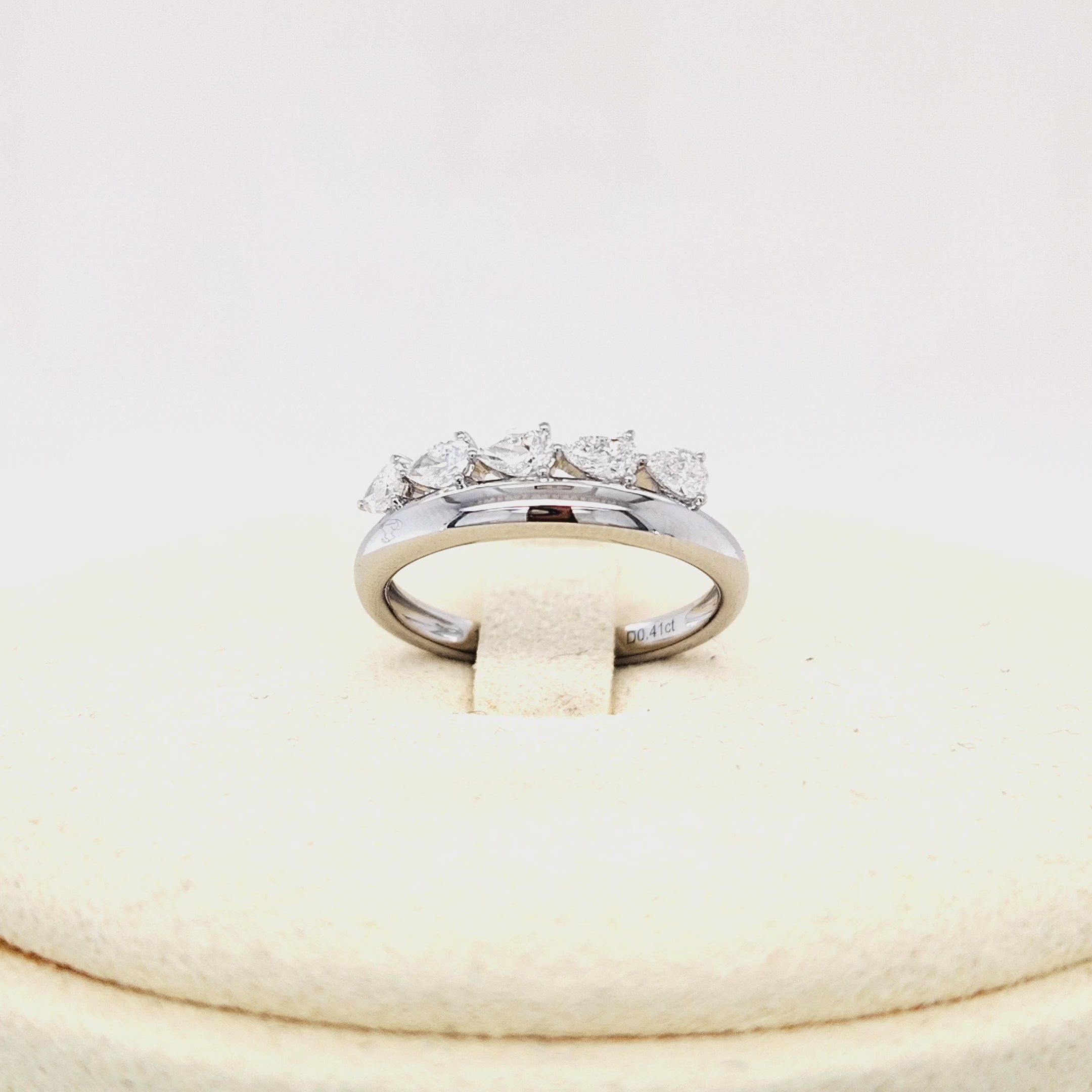 Quintessence Diamond Band