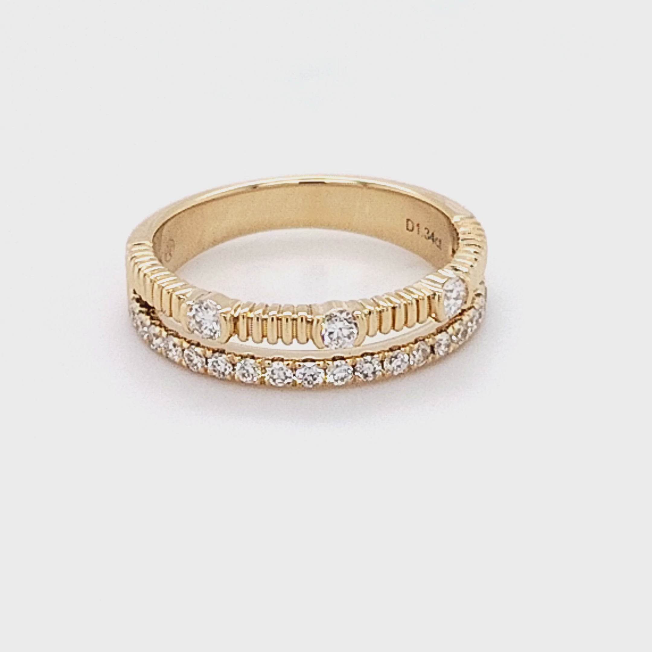 Ribbed & Pavé Diamond Ring