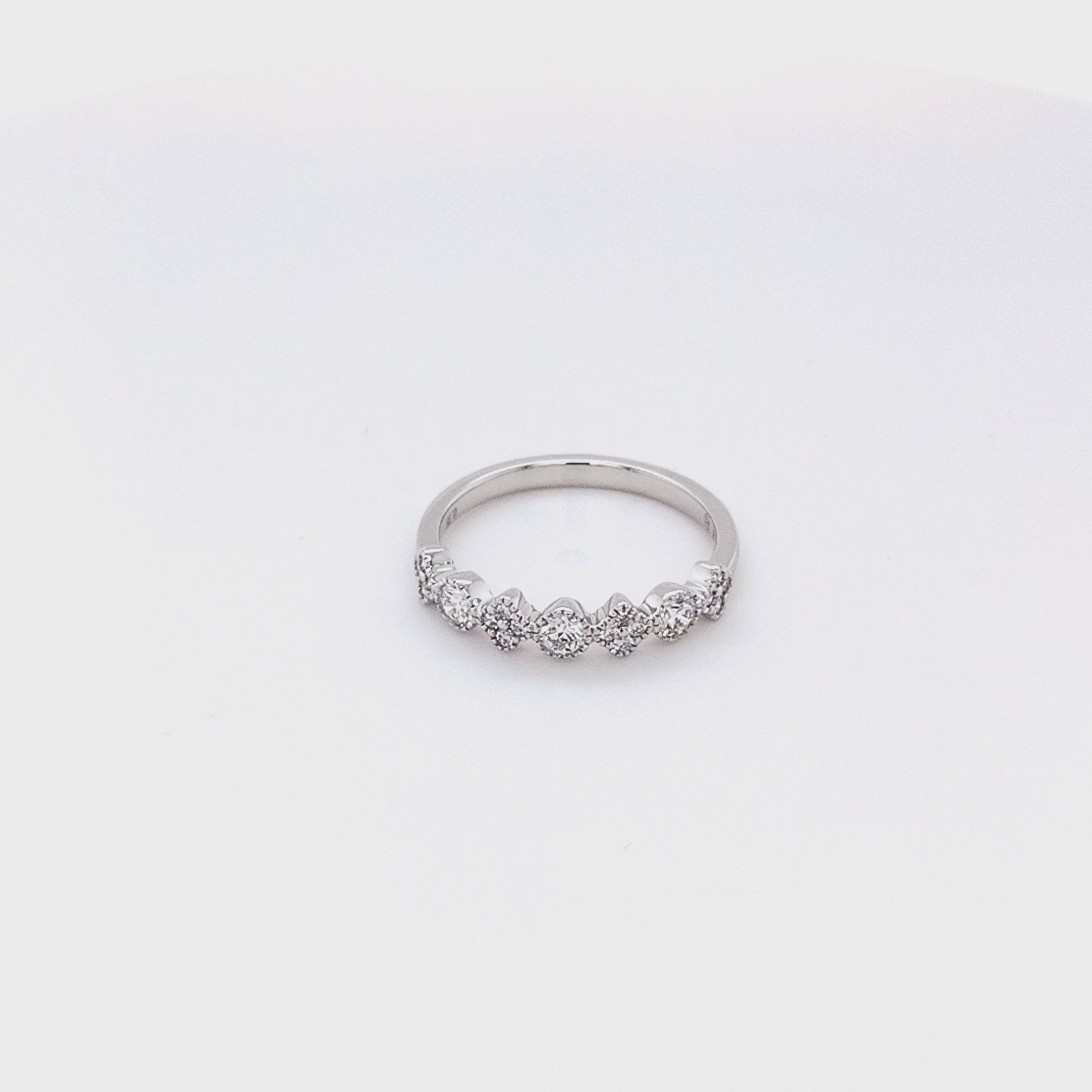 Scalloped Diamond Band Ring